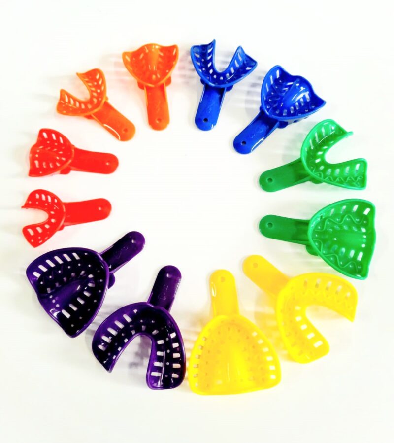 PORTA IMPRESIONES PERFORADAS DE PLASTICO 6B